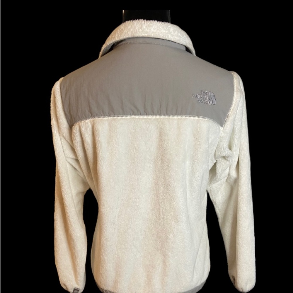 North Face White Jacket. Perfect Condition So Sof… - image 2